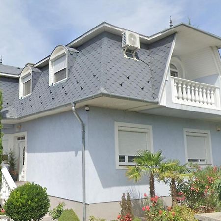 Ferienwohnung Sarga-Kek Haz Vonyarcvashegy Exterior foto