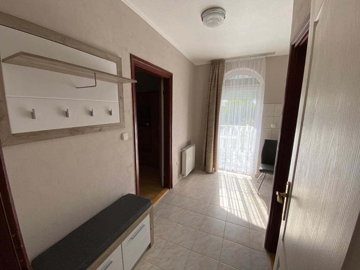 Ferienwohnung Sarga-Kek Haz Vonyarcvashegy Exterior foto
